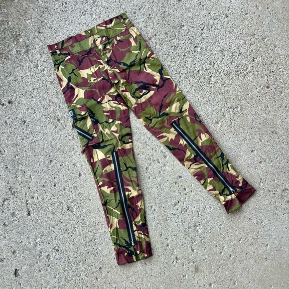 Tiger of London Green & Brown Camouflage Bondage Pants Punk Camo NEW WITH TAGS - Picture 4 of 4